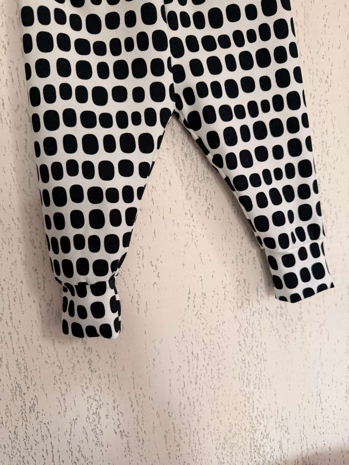 Monochrome Classic Leggings