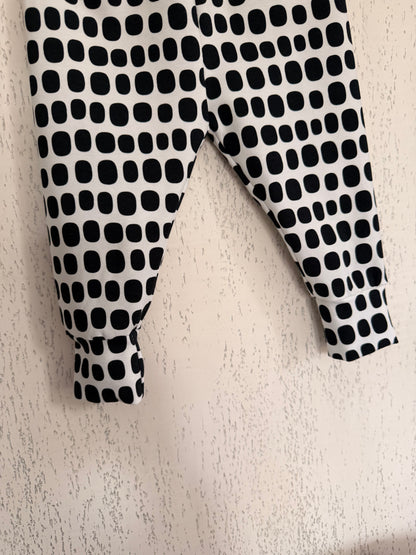 Monochrome Classic Leggings